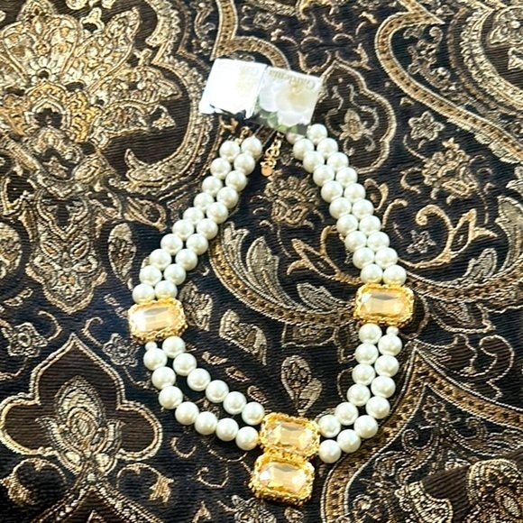 Pearl Necklace White And Gold Multi-Strand Pearl Necklace With Elegant Charm